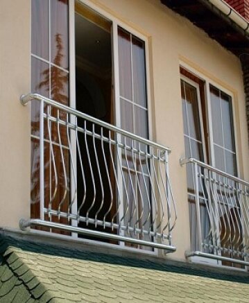 Алюминиевые перила на балкон
